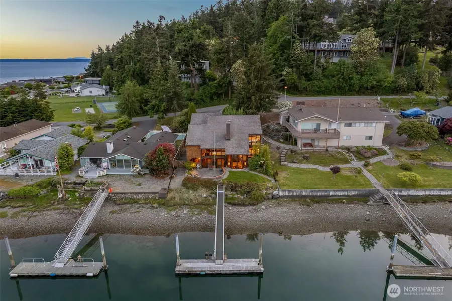 2180 Cove Drive, Oak Harbor, WA 98277 - #2