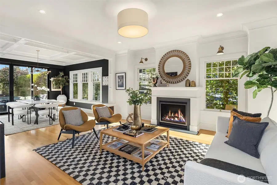 1939 14th Avenue E, Seattle, WA 98112 - #3