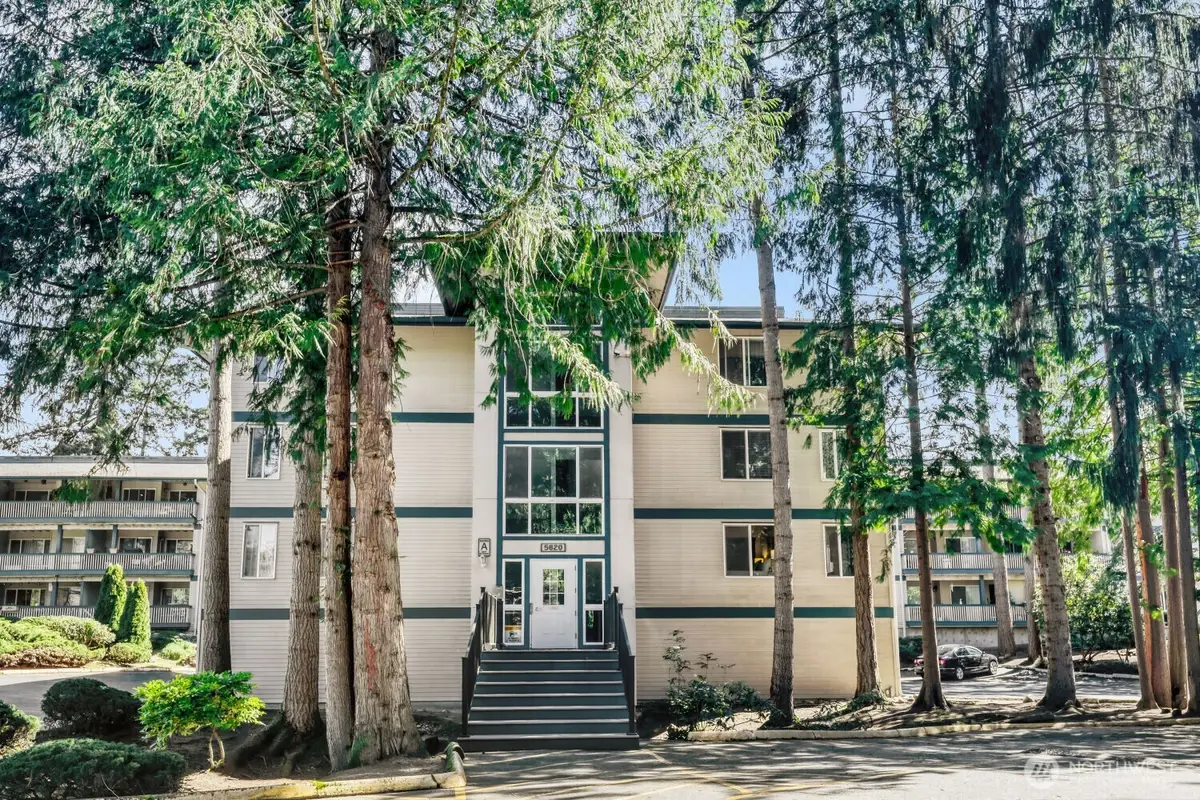 5620 5620 200th Street Sw #A101, Lynnwood, WA 98036 - #1