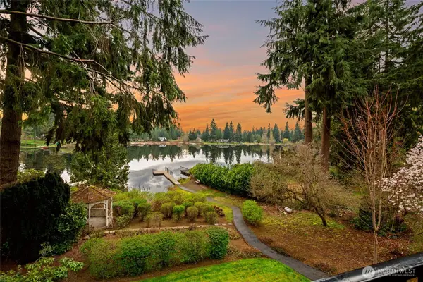 23330 E Echo Lake Road, Snohomish, WA 98296