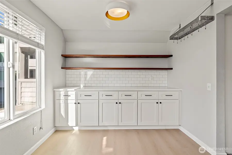 17417 Ashworth Avenue N #201, Shoreline, WA 98133 - #3