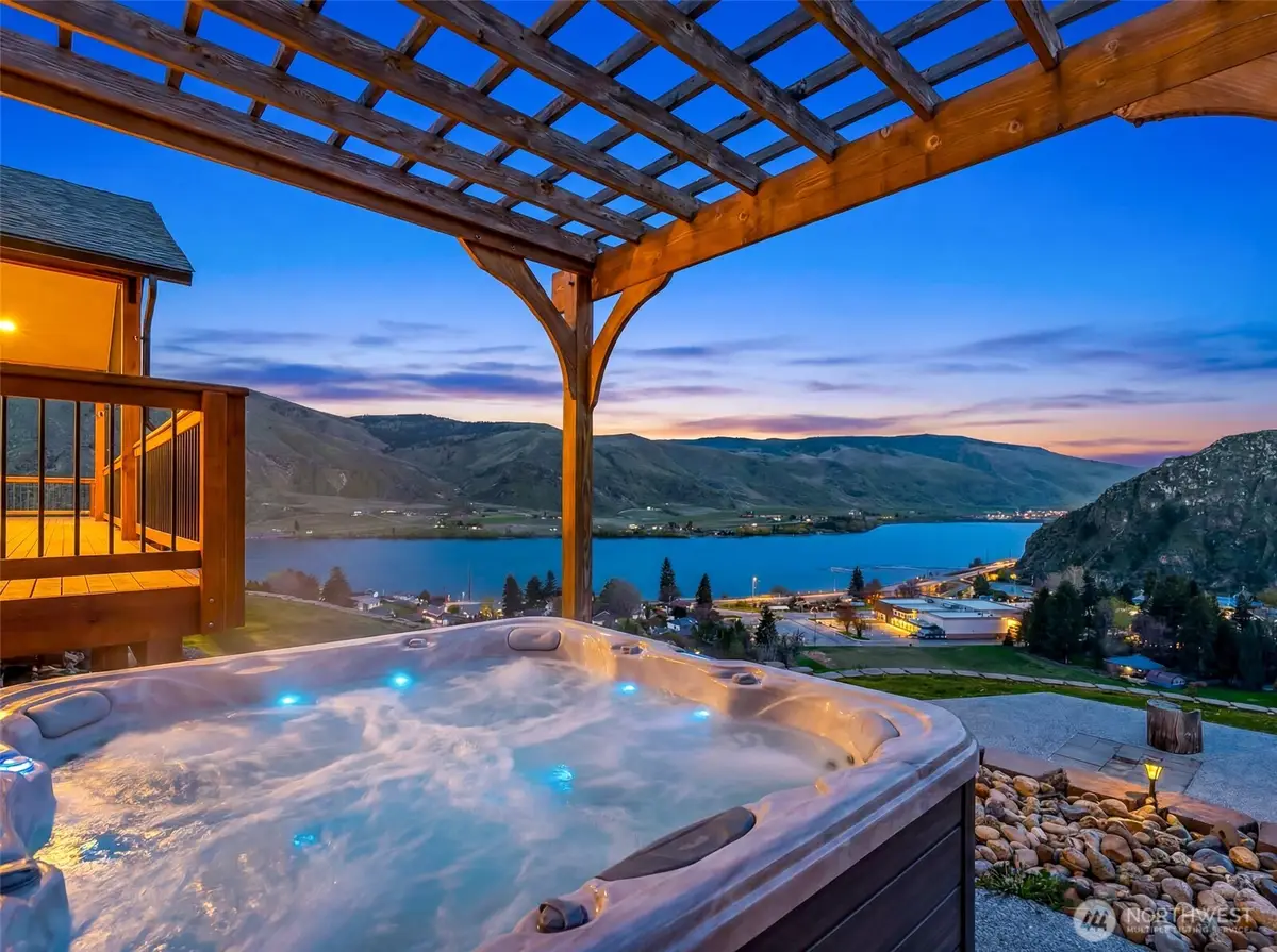 1024 Columbia Point, Entiat, WA 98822 - #1