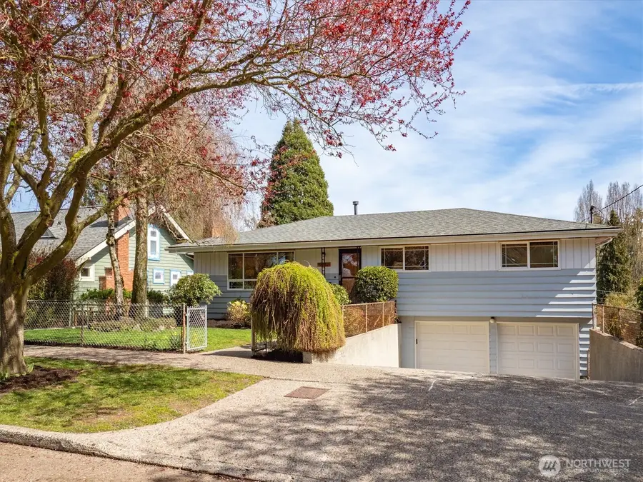 9432 13th Avenue Sw, Seattle, WA 98106 - #2