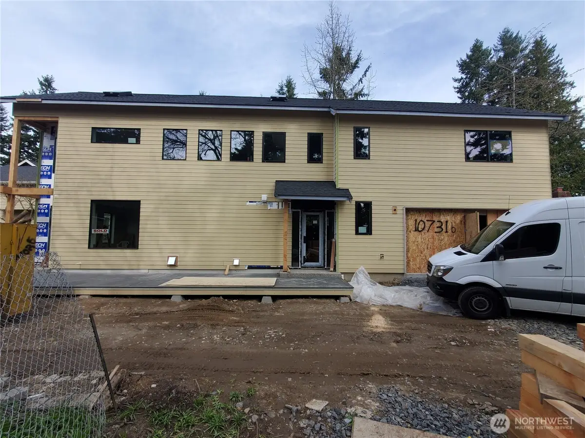 10731 17th Avenue Ne, Seattle, WA 98125 - #1