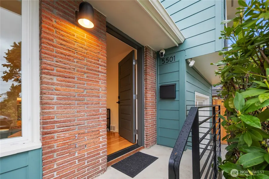 5501 37th Avenue Ne, Seattle, WA 98105 - #3