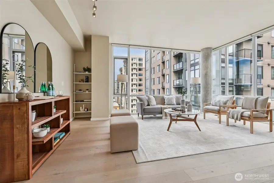 76 Cedar Street #S1005, Seattle, WA 98121 - #2