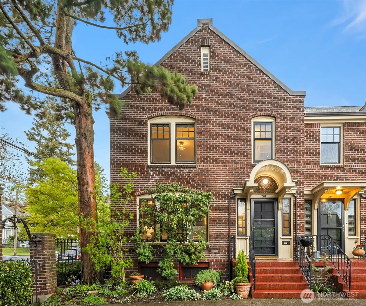 4800 Fremont Avenue N #202, Seattle, WA 98103 - #1