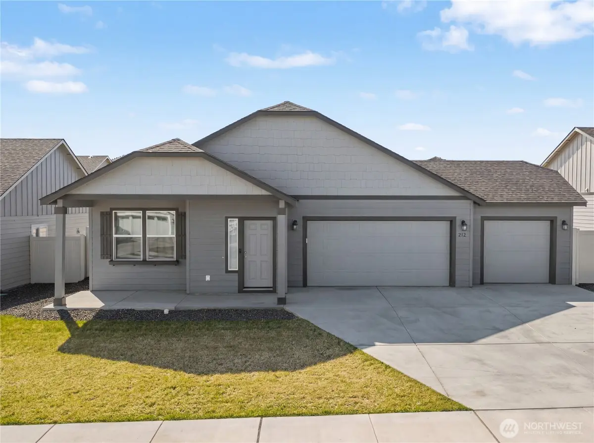 212 Royal Palm Drive, Moses Lake, WA 98837 - #1