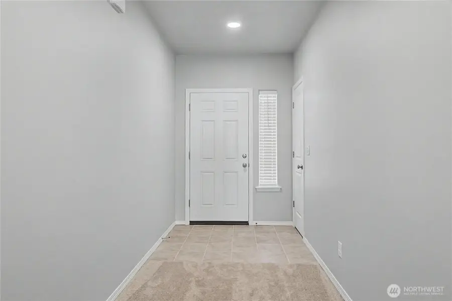 212 Royal Palm Drive, Moses Lake, WA 98837 - #2