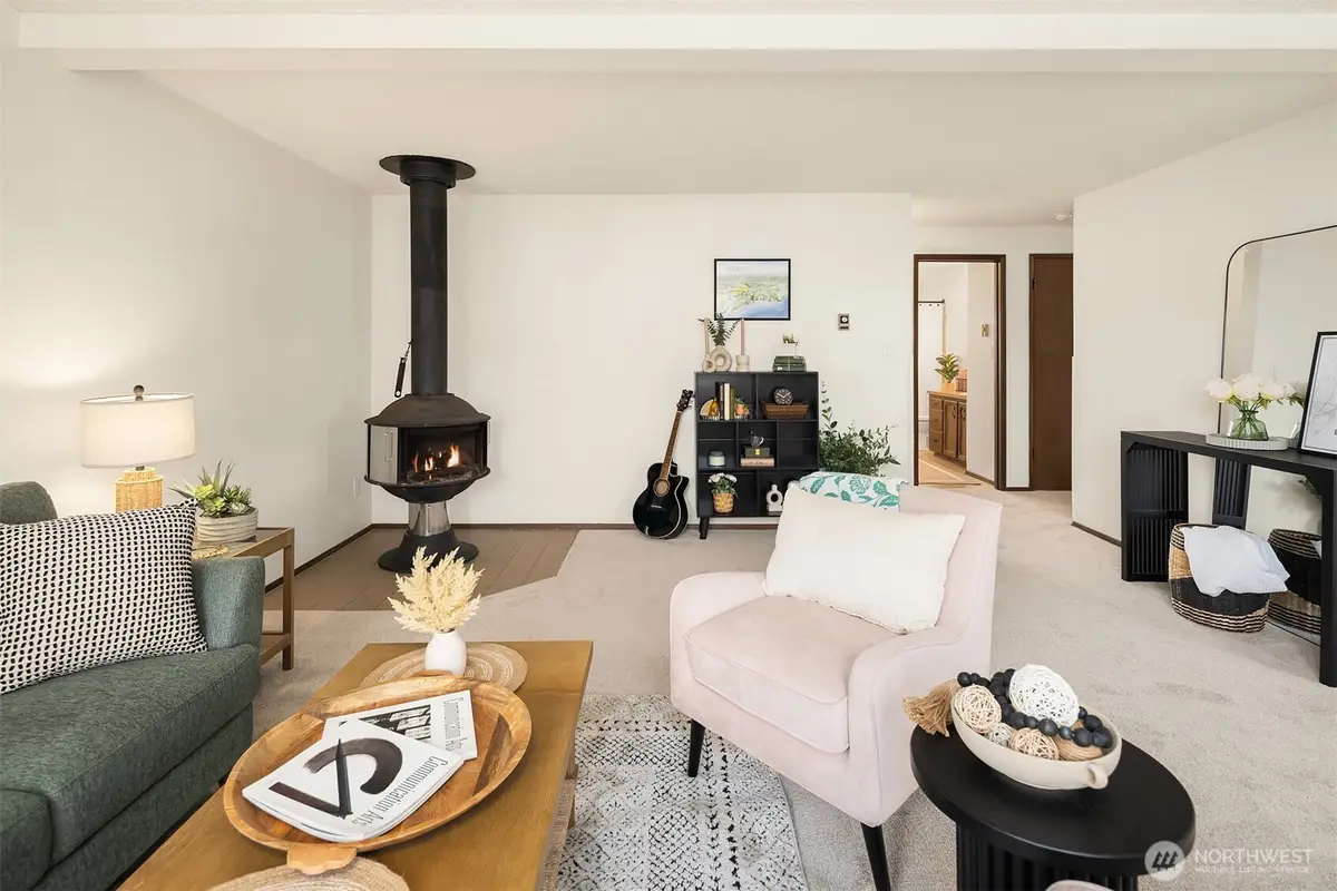 1612 33rd Street #104, Everett, WA 98201 - #1