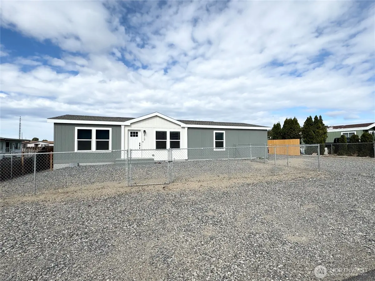 412 SW Thunderbird Way, Mattawa, WA 99349 - #1