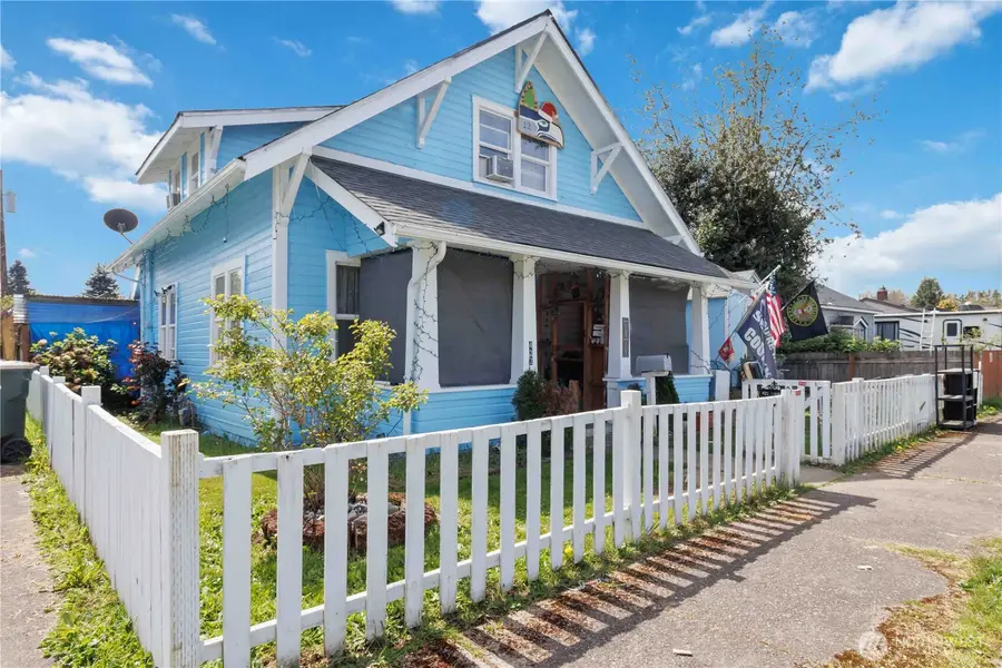 422 Madison Street, Centralia, WA 98531 - #2