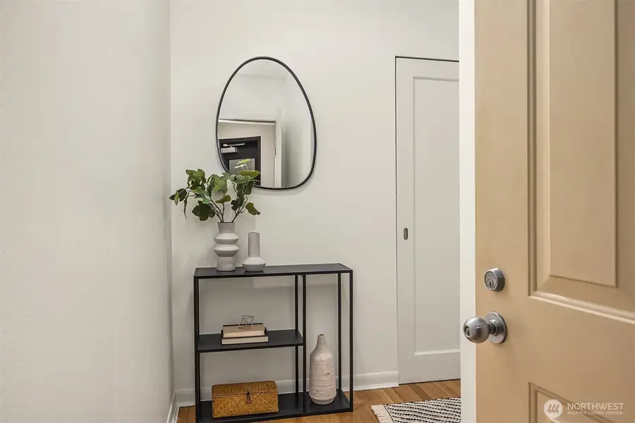 600 Malden Avenue E #102, Seattle, WA 98112 - #2