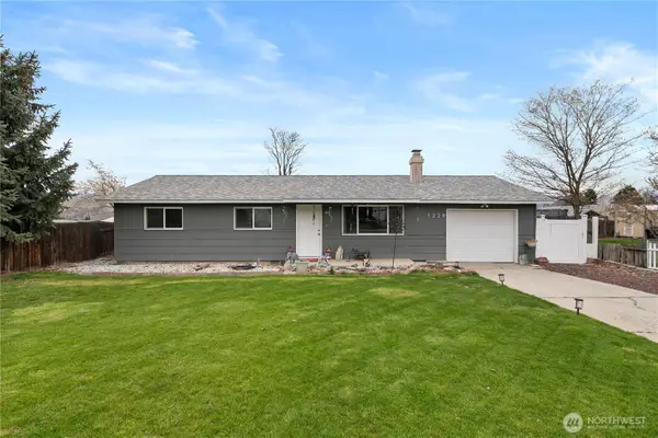 1229 Malaga Avenue, Wenatchee, WA 98801