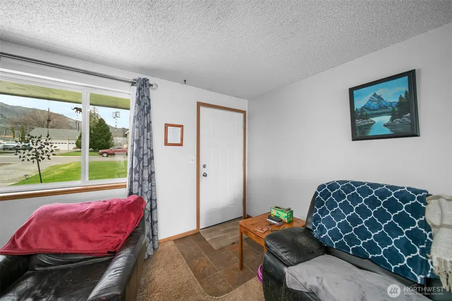 1229 Malaga Avenue, Wenatchee, WA 98801 - #3