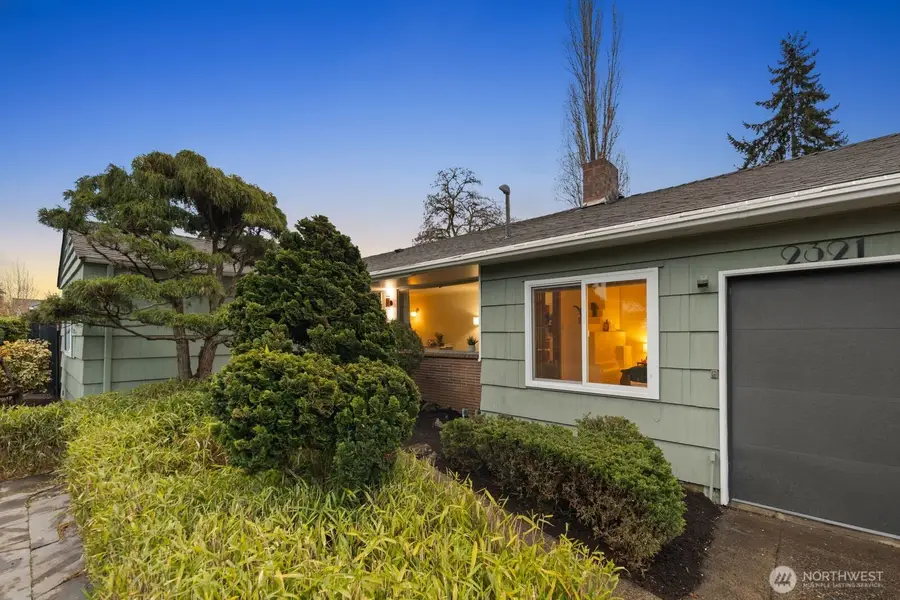 2321 NE 128th Street, Seattle, WA 98125 - #3