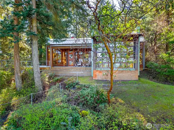 7457 Holiday Boulevard, Anacortes, WA 98221