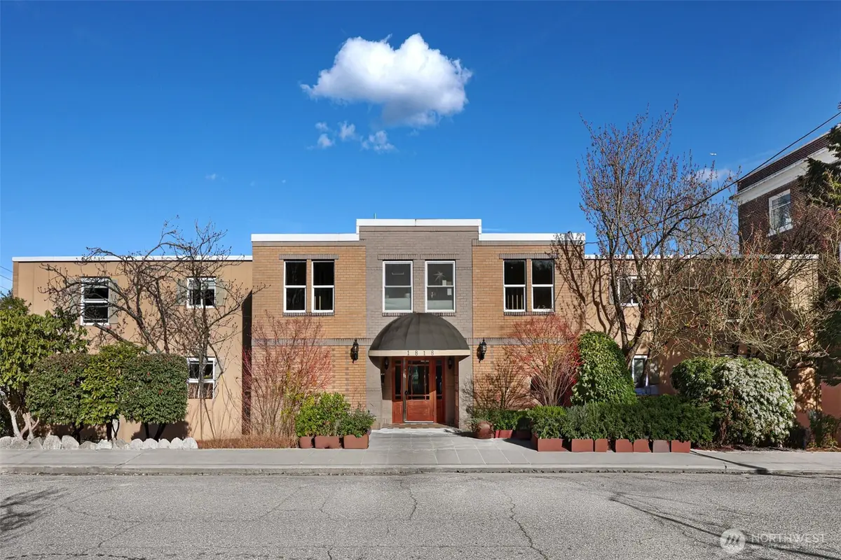 1818 Bigelow Avenue N #301, Seattle, WA 98109 - #1