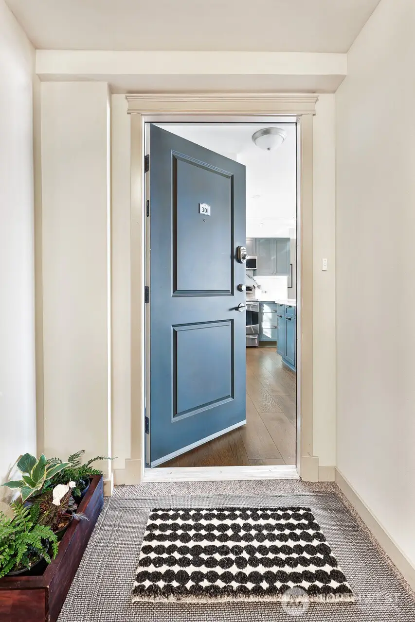 1818 Bigelow Avenue N #301, Seattle, WA 98109 - #3