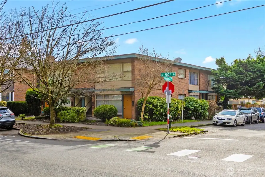 4912 Evanston Avenue N, Seattle, WA 98103 - #2