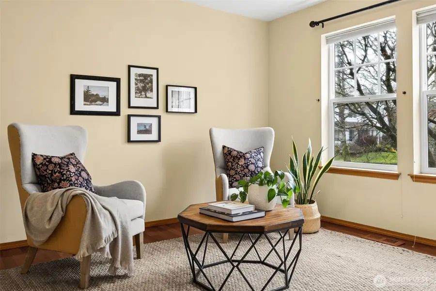 2245 Mcdonald Avenue, Dupont, WA 98327 - #3