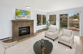 4226 Dayton Avenue N #202, Seattle, WA 98103 - #2