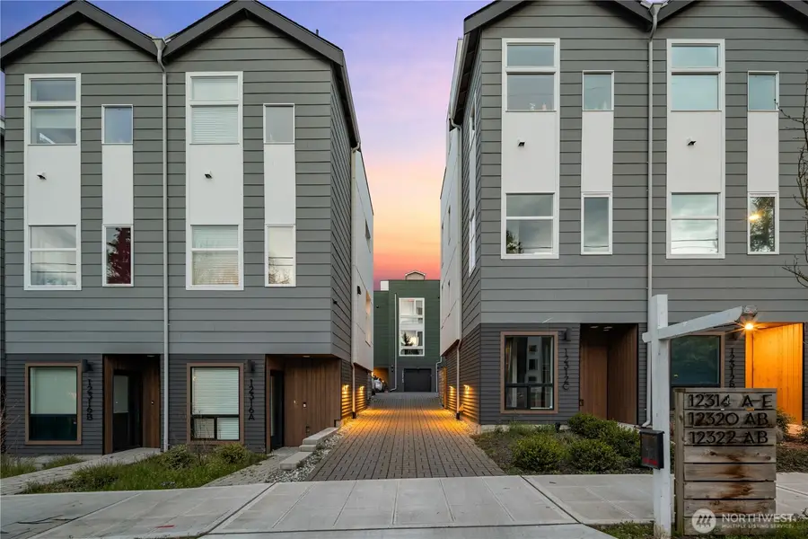 12322 14th Avenue Ne #B, Seattle, WA 98125 - #3