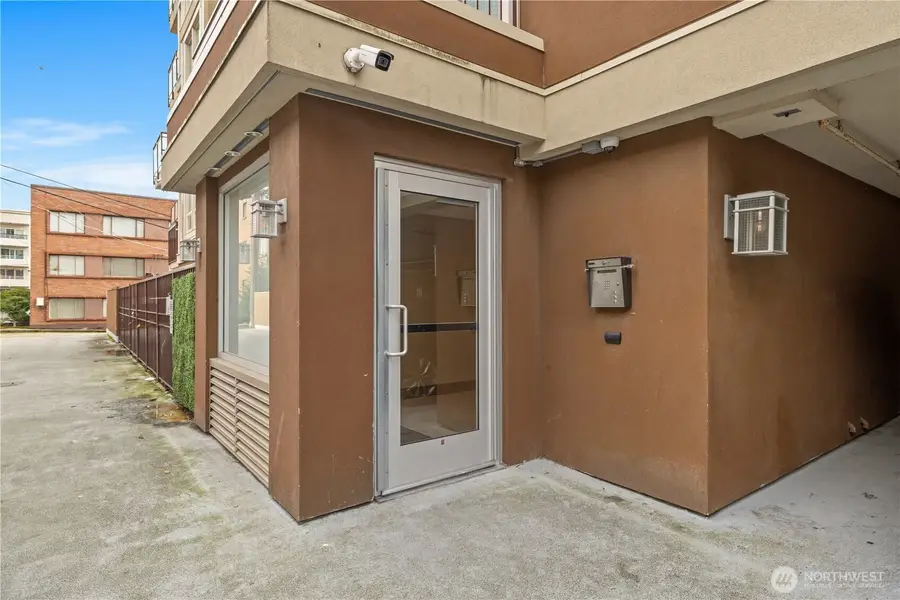 500 W 5th Avenue #306, Seattle, WA 98119 - #3