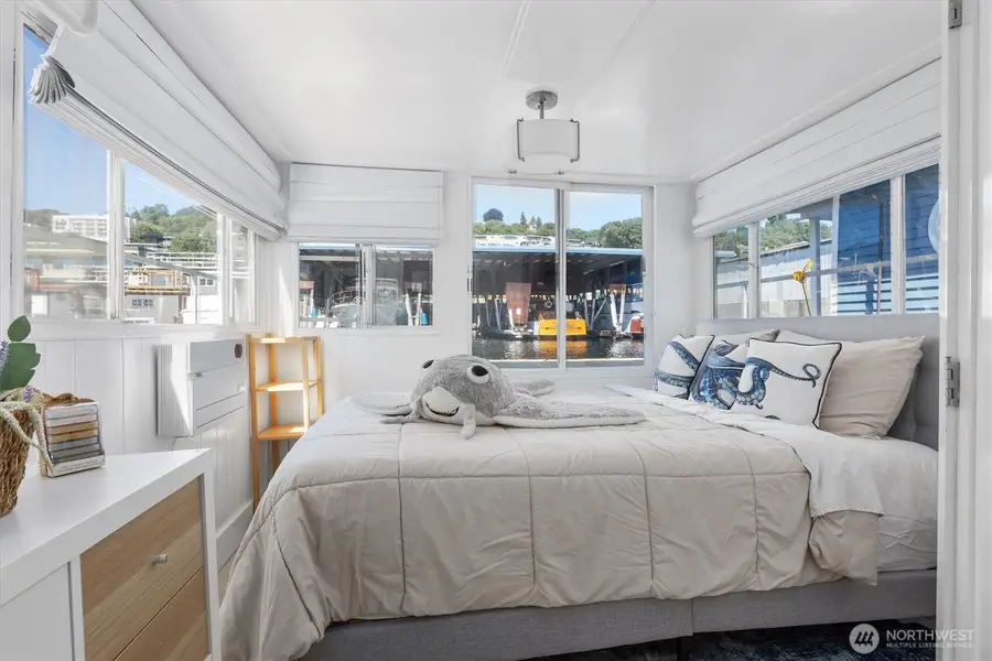 2040 Westlake Avenue N #14, Seattle, WA 98109 - #3