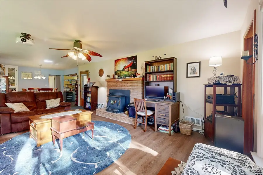 821 E Chesnut Street, Walla Walla, WA 99362 - #3