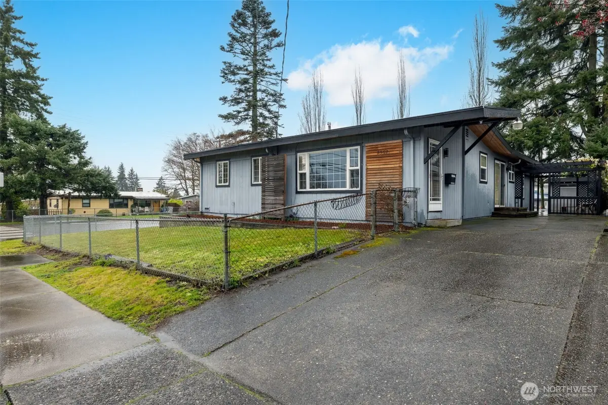 2502 NE 7th Street, Renton, WA 98056 - #1