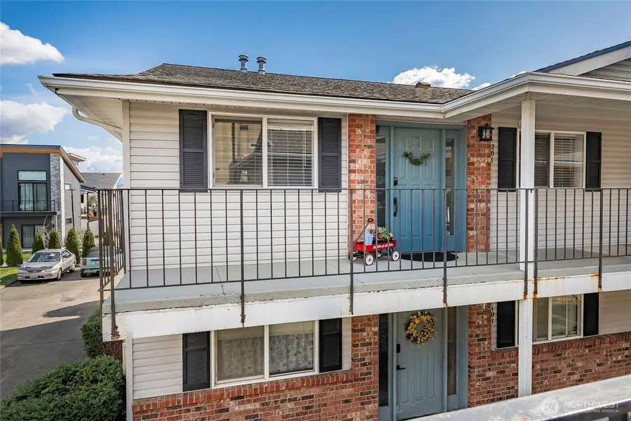 223 Judson St. Aly #201, Lynden, WA 98264 - #2