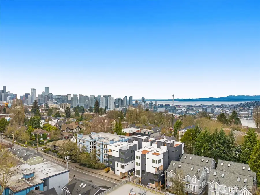 1127 10th Avenue E, Seattle, WA 98102 - #2