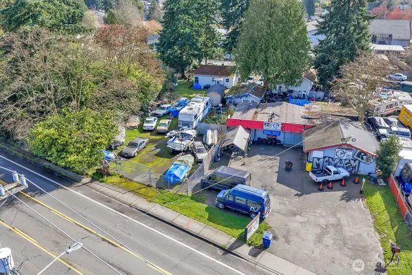 12644 Des Moines Memorial Dr, Burien, WA 98168