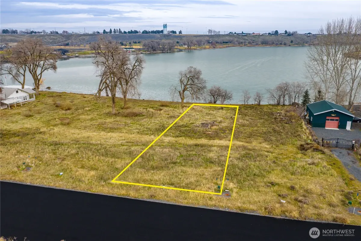 14 Valley Road Ne #Lot 14, Moses Lake, WA 98837 - #1