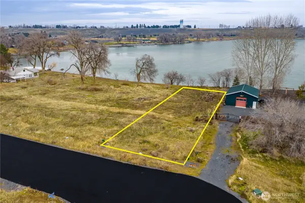 15 Valley Road Ne #Lot 15, Moses Lake, WA 98837