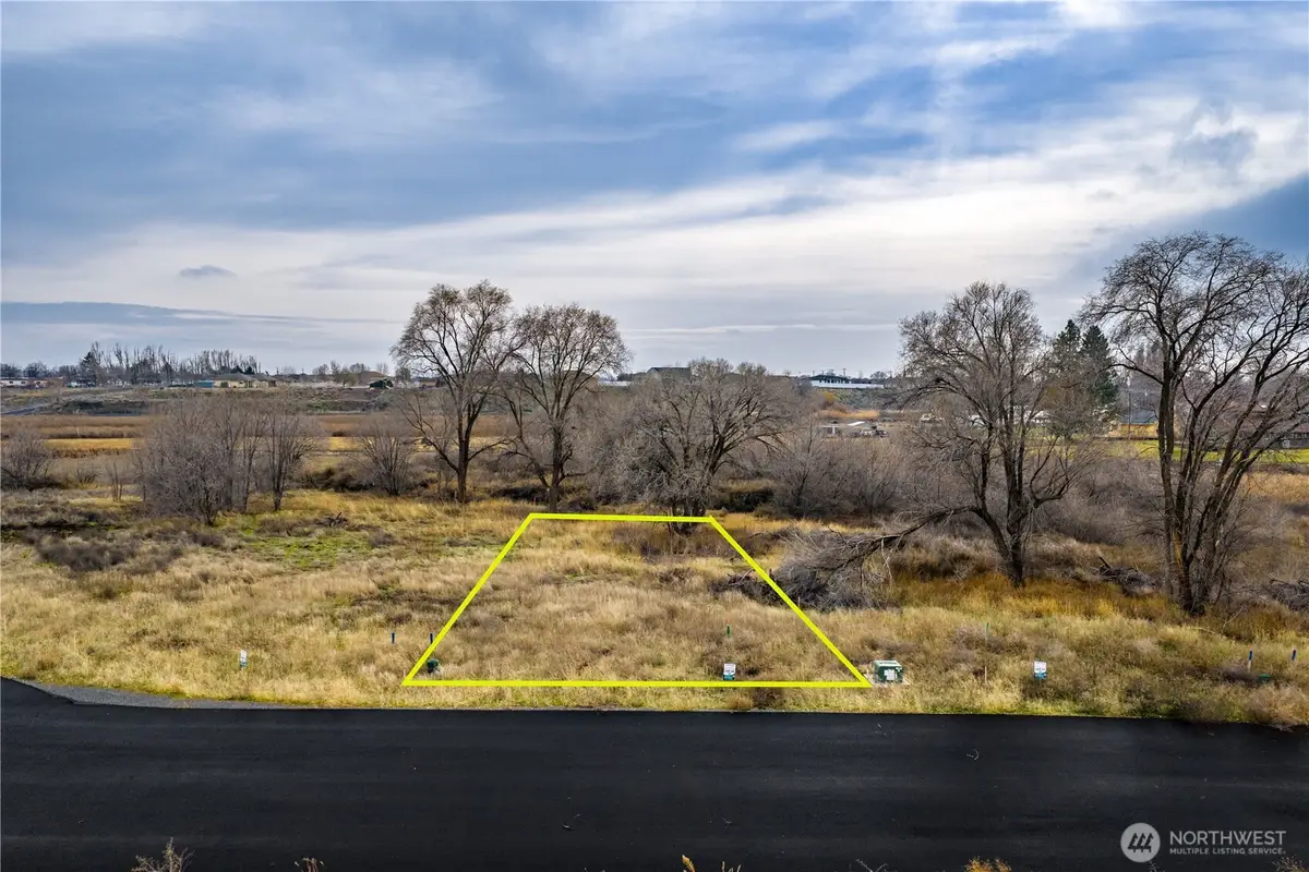 20 Valley Road Ne #Lot 20, Moses Lake, WA 98837 - #1