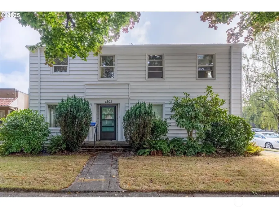 1202 21st Avenue, Longview, WA 98632 - #3