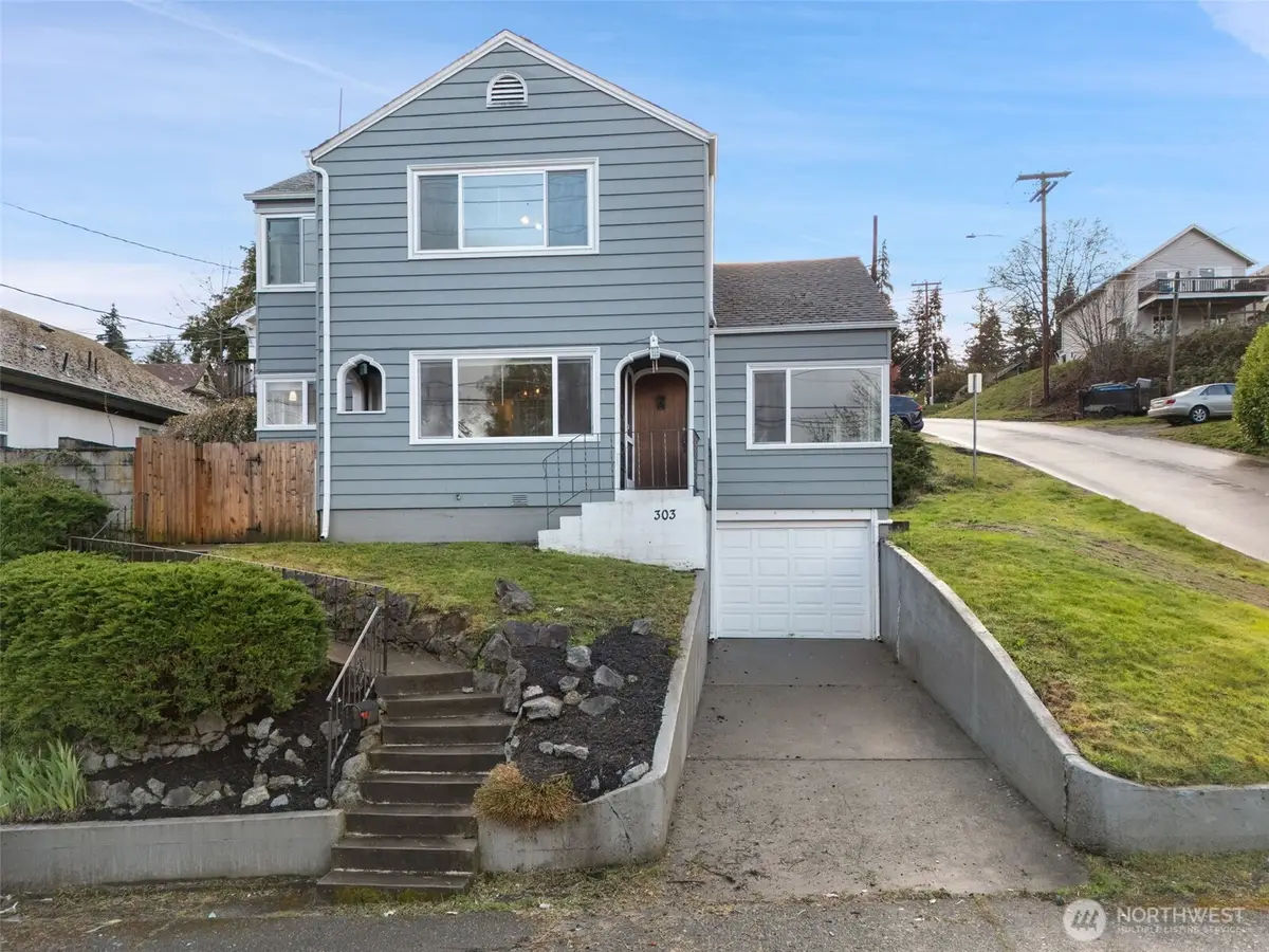 303 S Lafayette Avenue, Bremerton, WA 98312 - #1