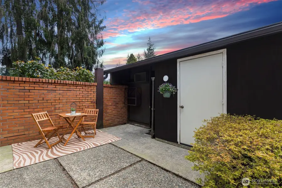 1717 150th Avenue Se, Bellevue, WA 98007 - #3