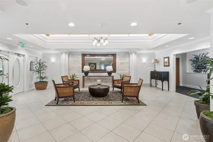 2760 76th Avenue Se #505, Mercer Island, WA 98040 - #3