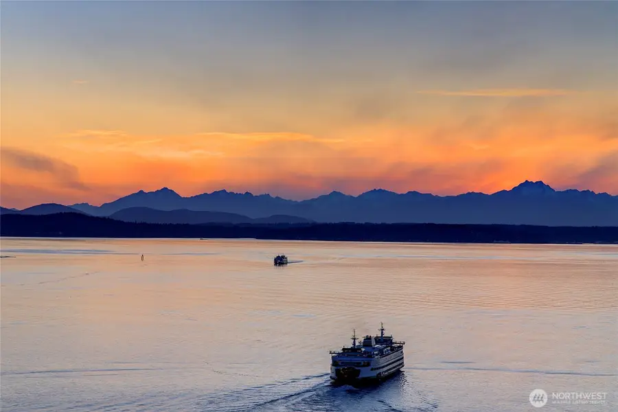 715 2nd Avenue #1702, Seattle, WA 98104 - #3