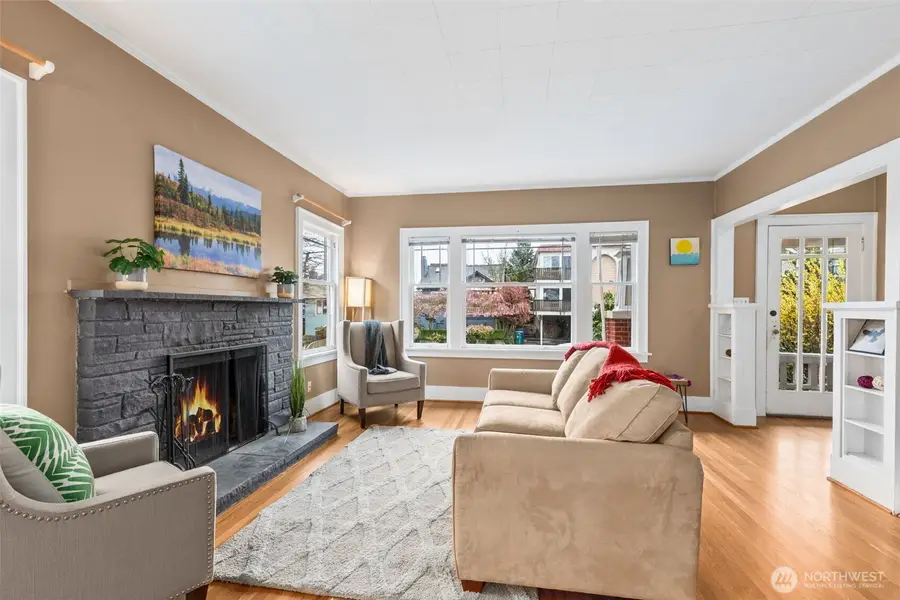 4220 Francis Avenue N, Seattle, WA 98103 - #2