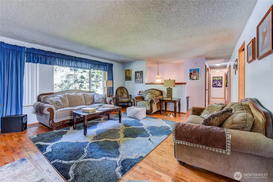 302 N 188th Street, Shoreline, WA 98133 - #3