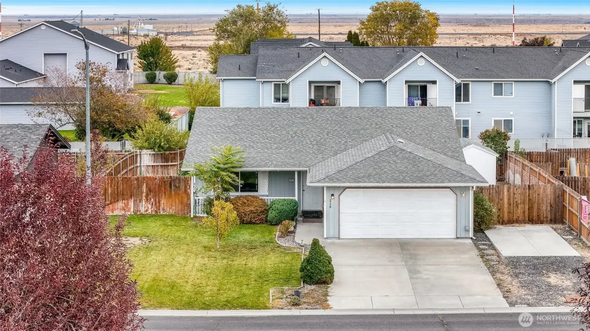 230 NE K Street, Ephrata, WA 98823 - #1