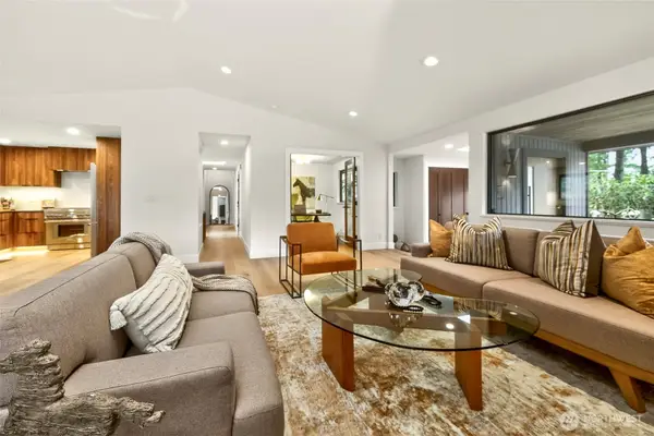 22016 Vine Road, Brier, WA 98036