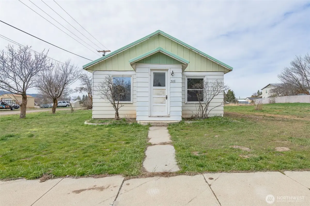326 Columbia Avenue, Waterville, WA 98858 - #1