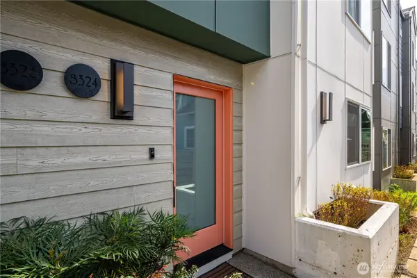 8324 14th Avenue Nw, Seattle, WA 98117