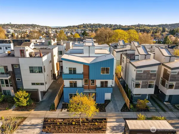 2647 NW 63rd St, Seattle, WA 98107