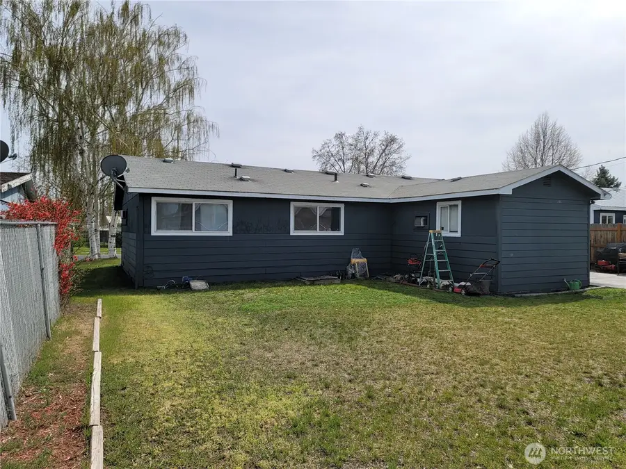 2614 W Texas Street, Moses Lake, WA 98837 - #3